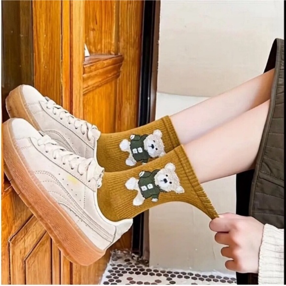 Teddy Bear Socks & Hosiery Women’s 5 Pairs Teddy Bear Print Socks Mid Tube Socks - Picture 6 of 9